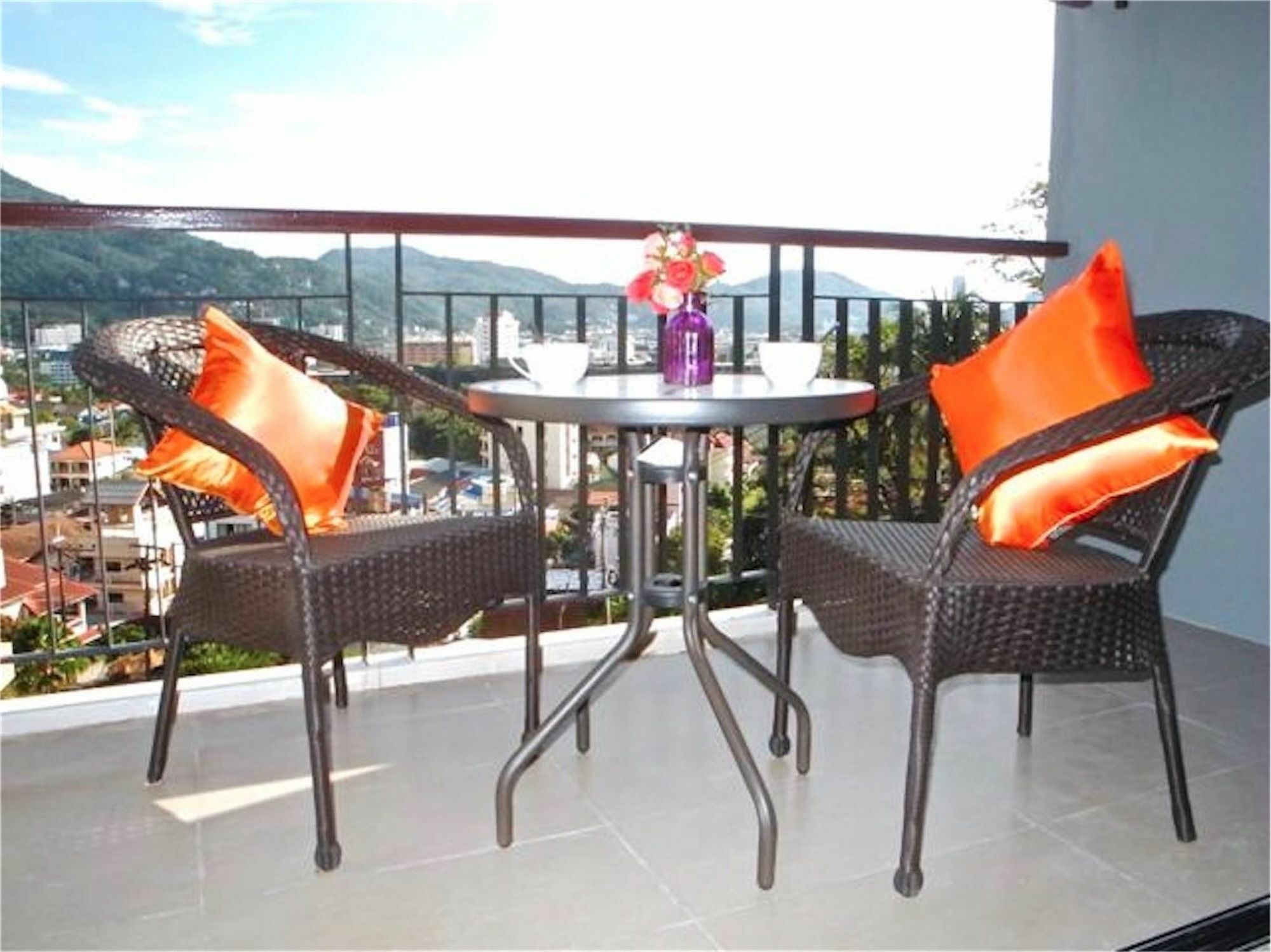 Bliss Patong 2 Bedrooms Apartment Exterior photo